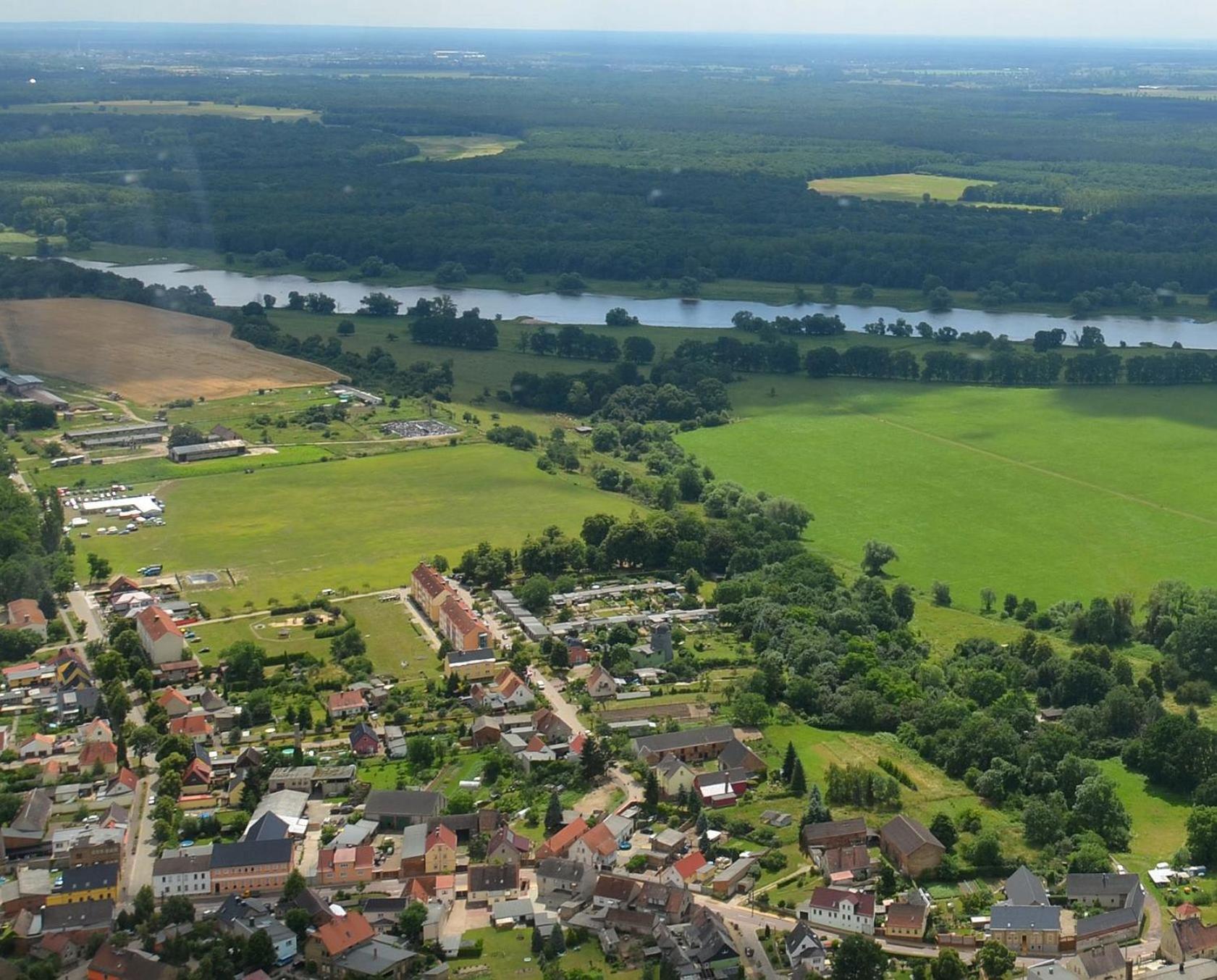 Ferienwohnung Zallnerhof Am Elberadweg In Steutz المظهر الخارجي الصورة